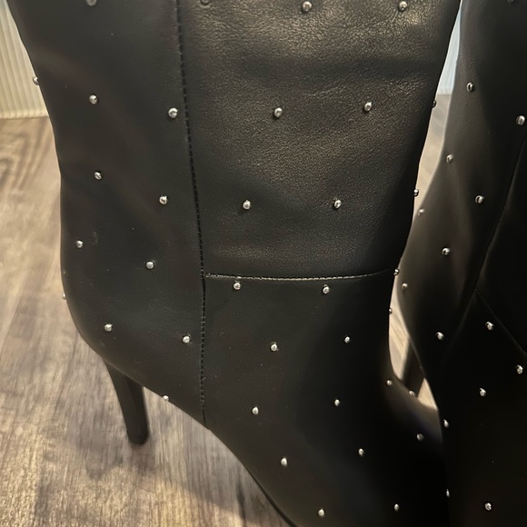 REBECCA MINKOFF 
Siena Mid-Calf Boho Boot With Stud Size 8.5 - Picture 3 of 4